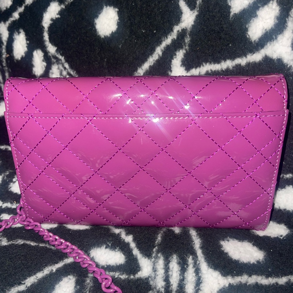 EUC Kurt Geiger London Brixton Wallet On A Chain - Picture 5 of 9